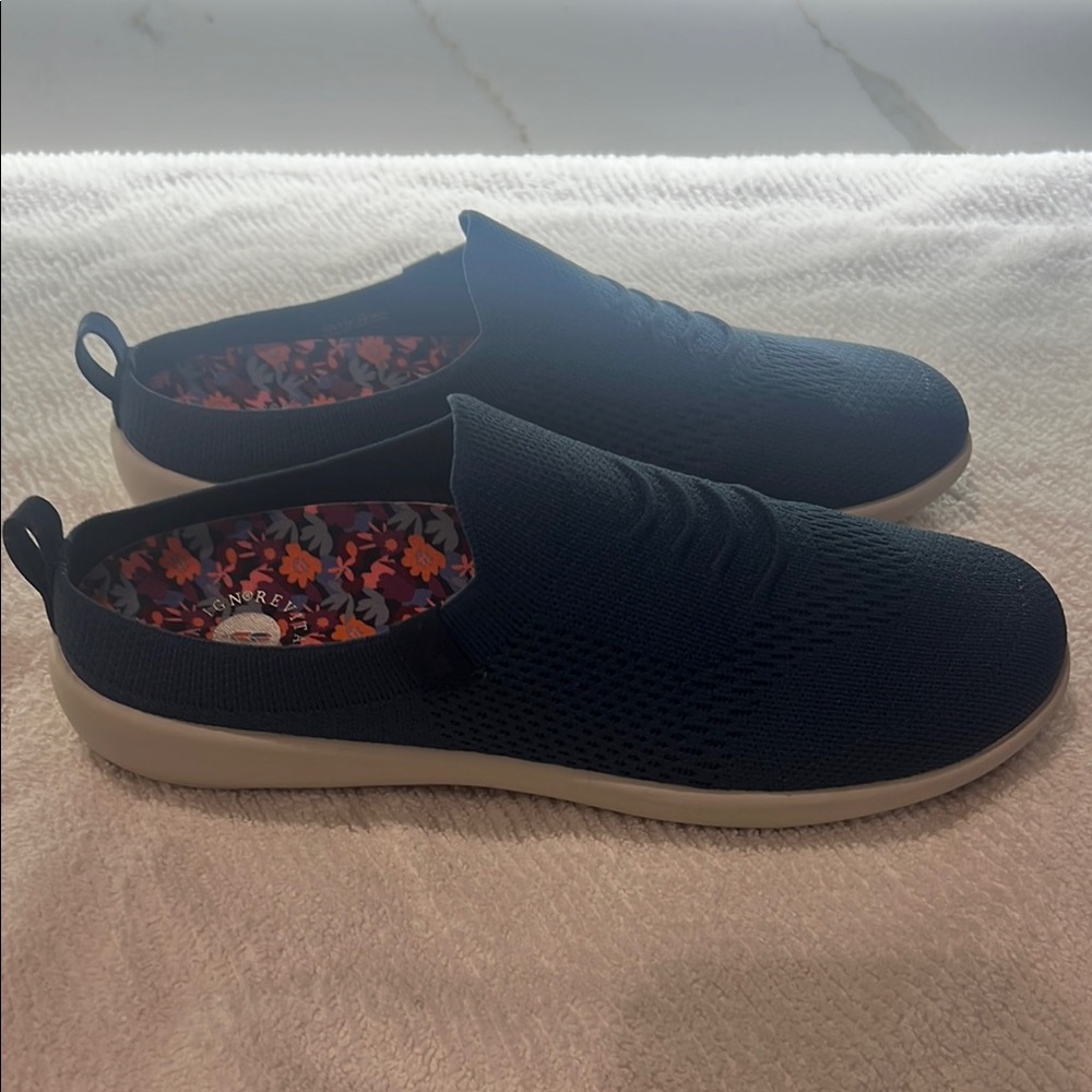 REVITALIGN orthotic memory knit mules - Stella. Women’s size 9.5
